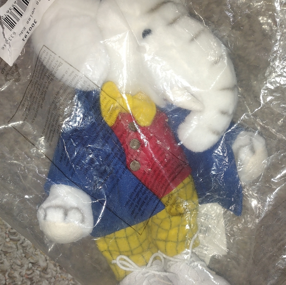 Steiff EDWARD TRUNK ELEPHANT